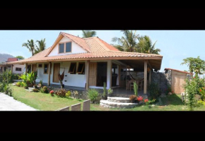 Villa Kembang, Lakey Peak, Nungas